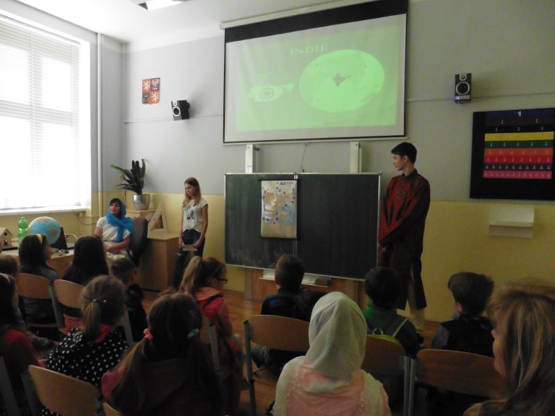 Žáci se podívali do Indie 05